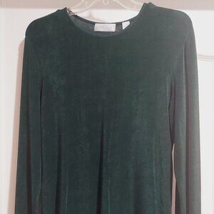 Green long sleeves round collar Sz M